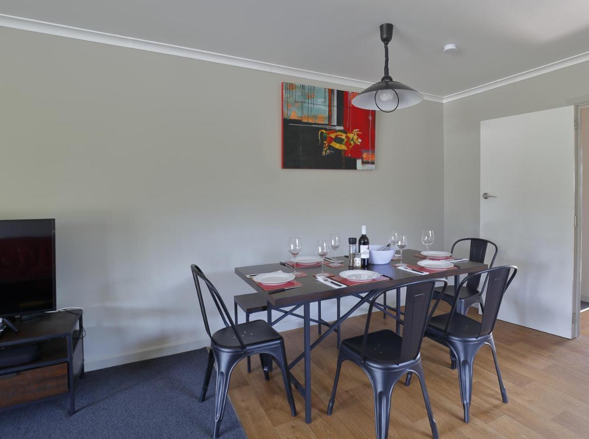 Mokonui Cottage - Te Anau Holiday Home Zewnętrze zdjęcie