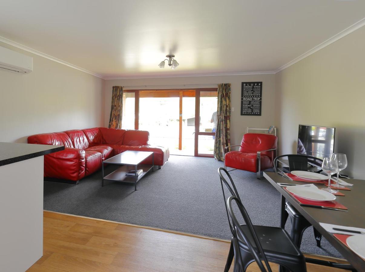 Mokonui Cottage - Te Anau Holiday Home Zewnętrze zdjęcie