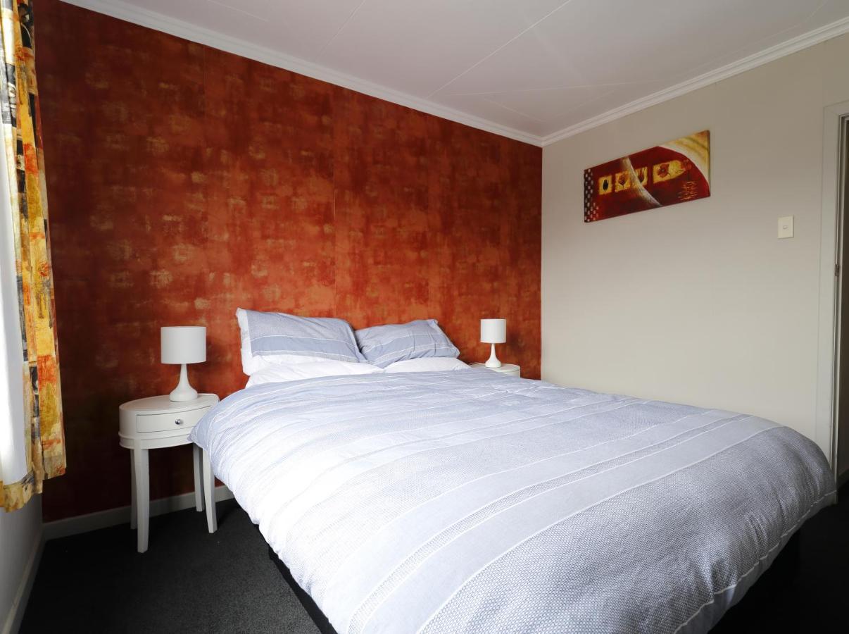 Mokonui Cottage - Te Anau Holiday Home Zewnętrze zdjęcie