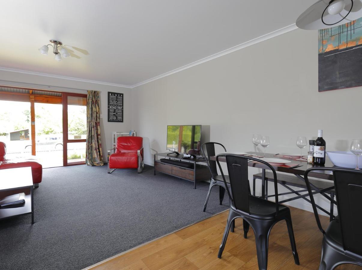 Mokonui Cottage - Te Anau Holiday Home Zewnętrze zdjęcie